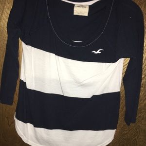 Mid sleeve length t shirt